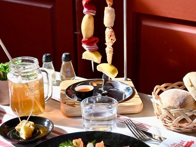 Restaurant Chez Margot Brochette de lotte et Gambas